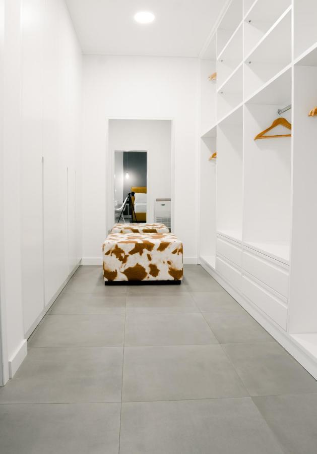 Novi'S Luxury Apartment 1 Gjirokastra Kültér fotó